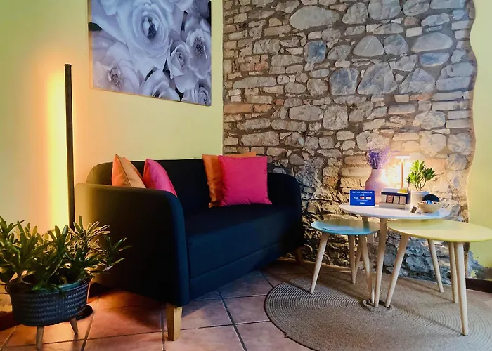 Residenza Borgo 9 콜레키오